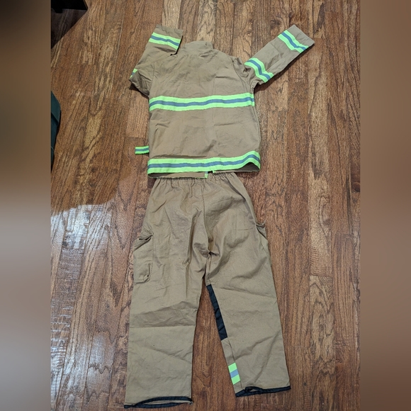 Teetot Kid's Adventure Themed Role-Play Costume Firefighter - Picture 2 of 5
